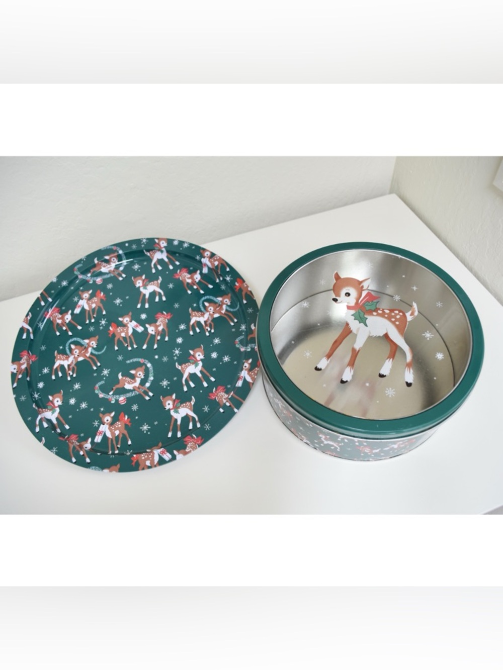 Retro Holly Deer Metal Serving Platter & Cookie Canister Tin
